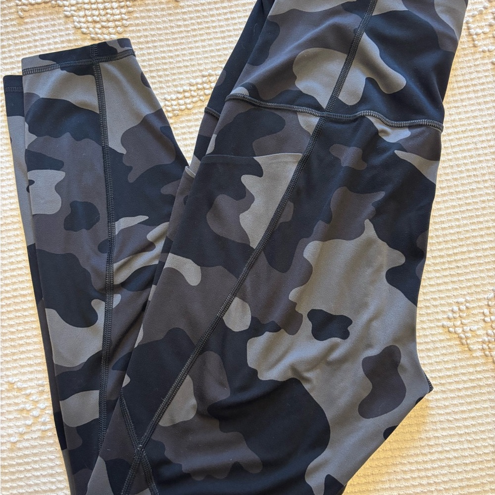 All in Motion Black and Gray Camo Leggings Athletic Wear